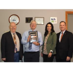 Complete Insurance Services, Inc.'s logo